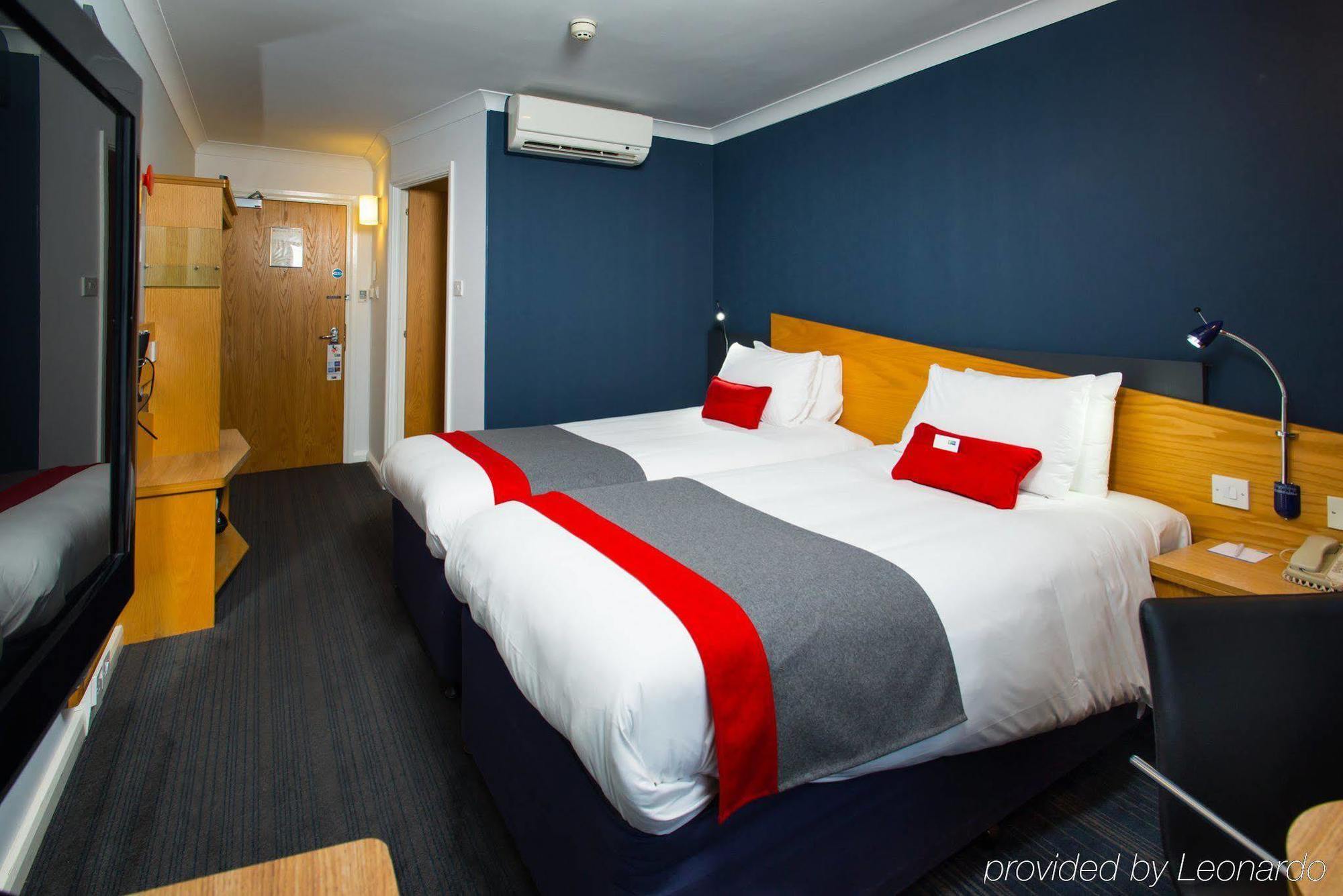Holiday Inn Express Droitwich Spa, An Ihg Hotel Ngoại thất bức ảnh